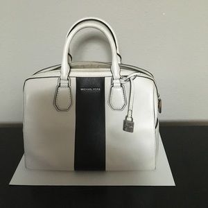 MICHAEL KORS SATCHEL